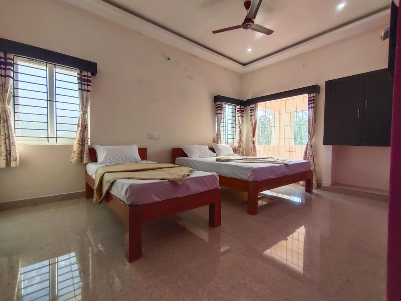 Bh Sunrise Villa Yercaud Exteriör bild